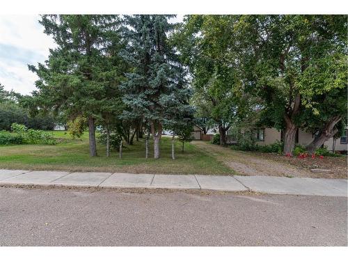 118 1 Street, Paradise Valley, AB - Outdoor