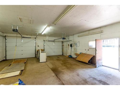 323074 Twp Rd 480, Maidstone, SK - Indoor Photo Showing Garage