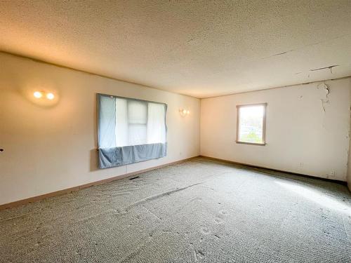1037 8 Avenue, Wainwright, AB - Indoor Photo Showing Other Room