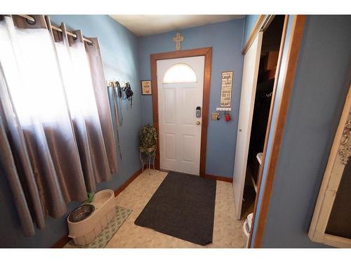 4936 50 Street, Amisk, AB - Indoor Photo Showing Other Room