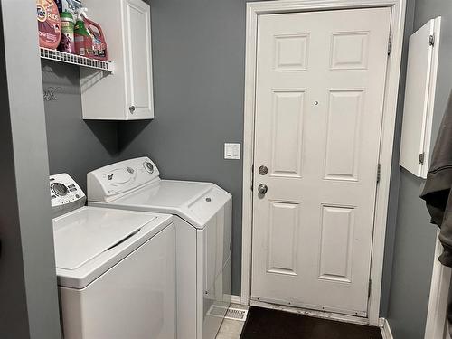 110 Railway Ave., Clandonald, AB - Indoor Photo Showing Laundry Room