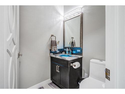 1703 59A Avenue, Lloydminster, AB - Indoor Photo Showing Bathroom