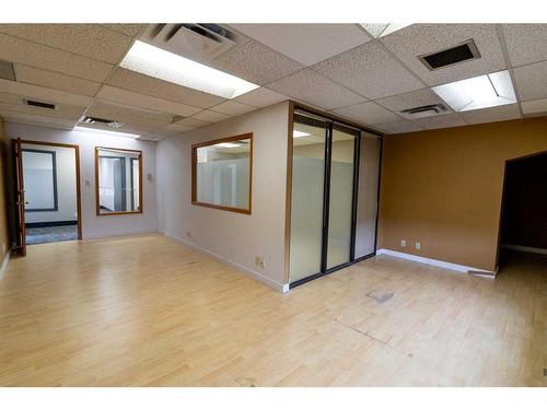 Suite A-2411 4 Street Nw, Calgary, AB 
