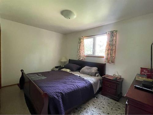 5124 50 Street, Edgerton, AB - Indoor Photo Showing Bedroom