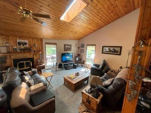 Se 13-55-2-W4Th, Rural Vermilion River, County Of, AB - Indoor Photo Showing Living Room With Fireplace