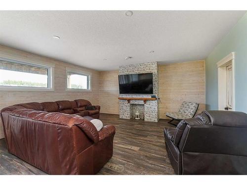 50523 Range Road 3281, Rural, SK - Indoor Photo Showing Living Room