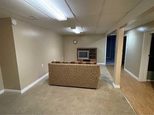 1025 6 Avenue, Wainwright, AB - Indoor Photo Showing Other Room