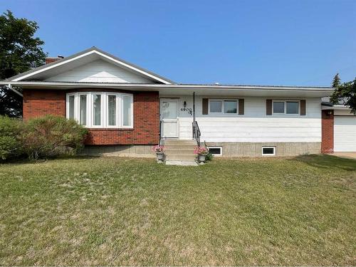 4900 2Nd Avenue North, Chauvin, AB - Outdoor