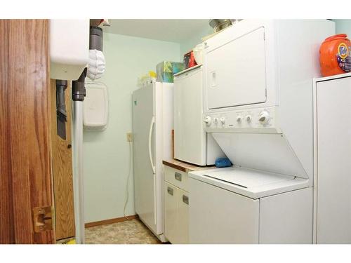 506 Loon Drive, Loon Lake, SK - Indoor Photo Showing Laundry Room