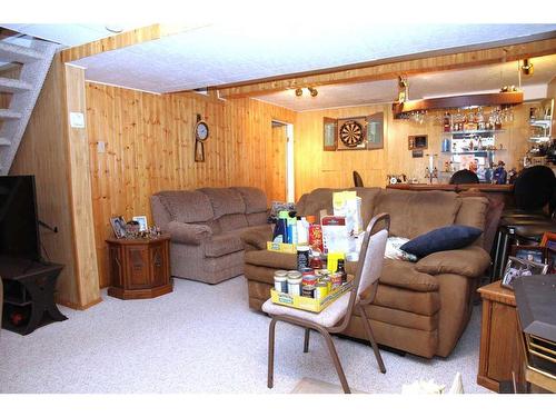 522 1 Street, Loon Lake, SK - Indoor Photo Showing Living Room