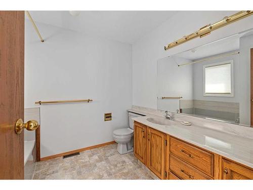 502 2 Street East, Maidstone, SK - Indoor Photo Showing Bathroom