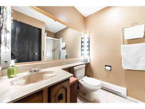 304 6 Avenue, Paradise Hill, SK - Indoor Photo Showing Bathroom