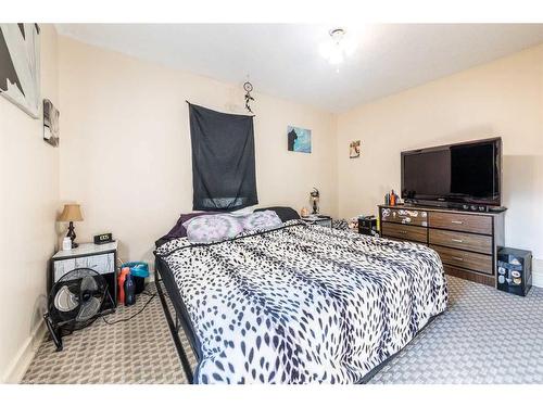 5203 46 Street, Lloydminster, AB - Indoor Photo Showing Bedroom