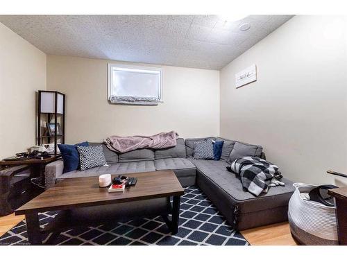 5203 46 Street, Lloydminster, AB - Indoor Photo Showing Living Room