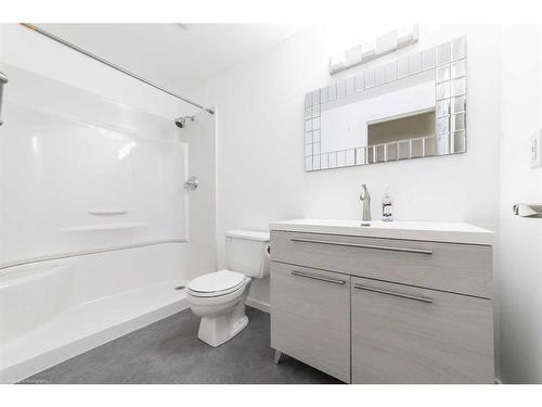 4905 52 Avenue, Kitscoty, AB - Indoor Photo Showing Bathroom