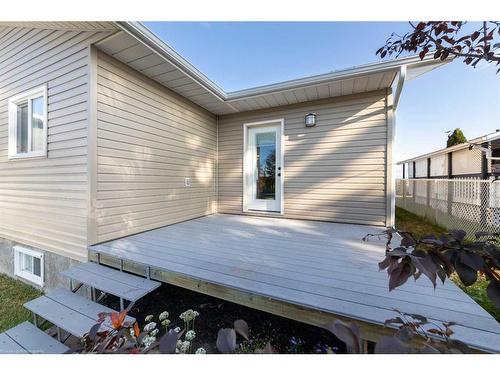 4905 52 Avenue, Kitscoty, AB - Outdoor With Exterior
