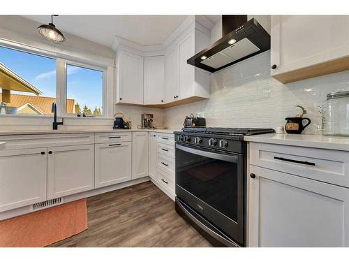 706 Willow Bay, Brightsand Lake, SK - Indoor Photo Showing Kitchen With Upgraded Kitchen