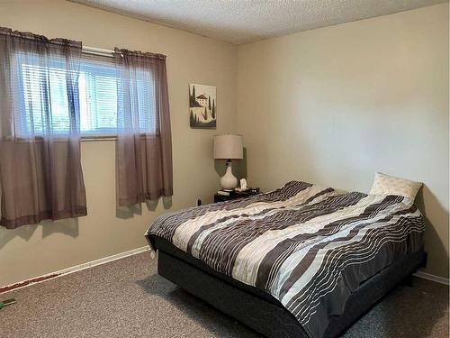4816 53 Street, Innisfree, AB - Indoor Photo Showing Bedroom