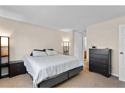 2905 54 Avenue, Lloydminster, AB - Indoor Photo Showing Bedroom
