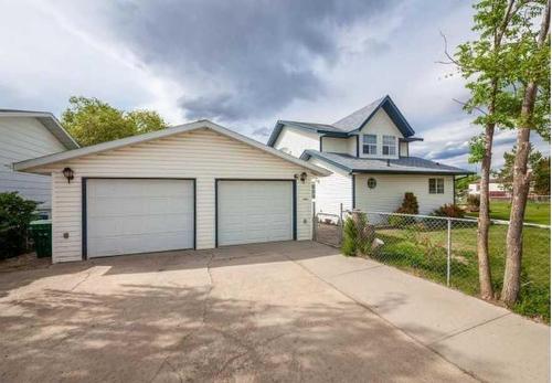 208 1St Street West, Marshall, SK - Outdoor