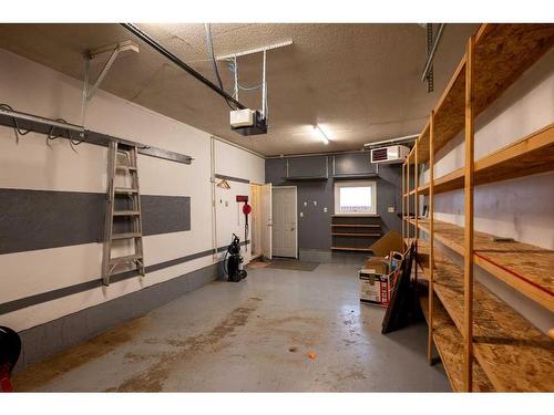 402 3Rd Street, Wainwright, AB - Indoor Photo Showing Garage