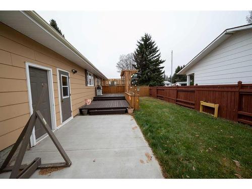 402 3Rd Street, Wainwright, AB - Outdoor With Exterior