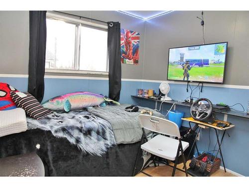 213 6 Avenue, Maidstone, SK - Indoor Photo Showing Bedroom