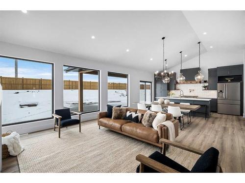 5913 13 Street, Lloydminster, AB - Indoor Photo Showing Living Room