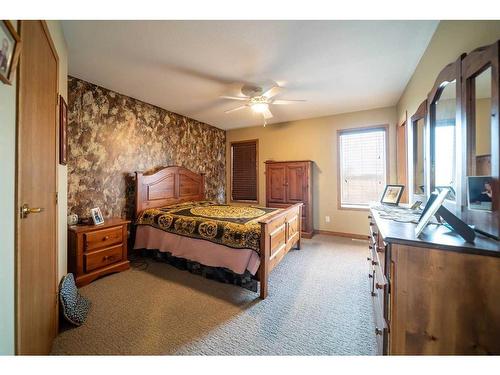 490058A Rge Rd 45, Rural Vermilion River, County Of, AB - Indoor Photo Showing Bedroom
