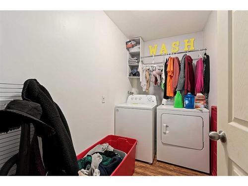 18 3 Street West, Marsden, SK - Indoor Photo Showing Laundry Room