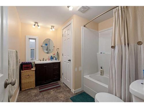 18 3 Street West, Marsden, SK - Indoor Photo Showing Bathroom