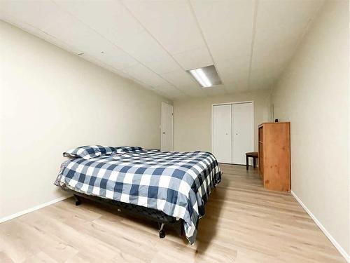 5123 55 Avenue, Edgerton, AB - Indoor Photo Showing Bedroom