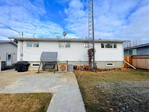 5123 55 Avenue, Edgerton, AB - Outdoor With Exterior