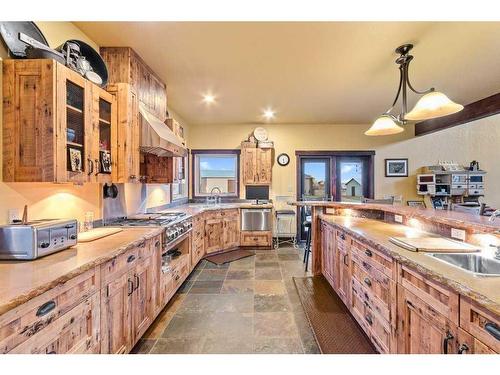 522053 Rr40, Rural Vermilion River, County Of, AB - Indoor Photo Showing Kitchen