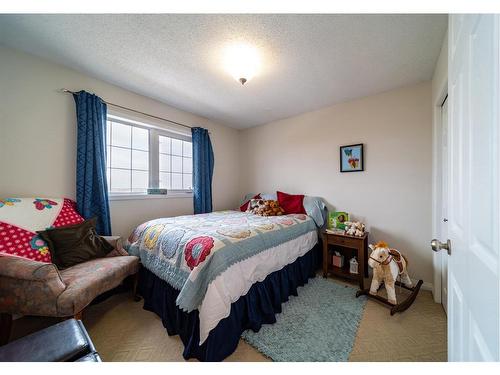 451074 Rg Rd 74, Rural Wainwright No. 61, M.D. Of, AB - Indoor Photo Showing Bedroom