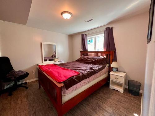 5127 56 Avenue, Edgerton, AB - Indoor Photo Showing Bedroom