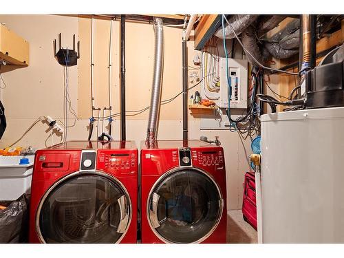 5302 50 Street, Kitscoty, AB - Indoor Photo Showing Laundry Room
