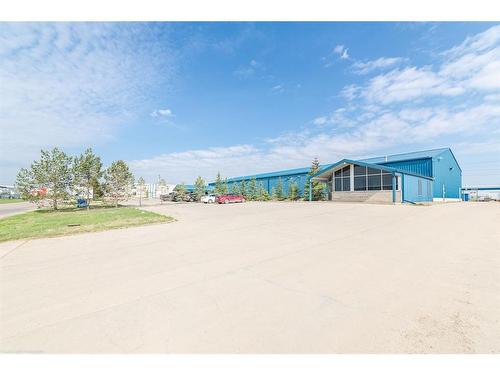 6304 56 Street, Lloydminster, AB 