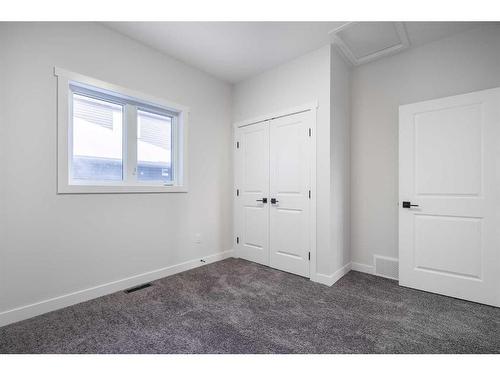 7302 37 Street Close, Lloydminster, AB - Indoor Photo Showing Other Room