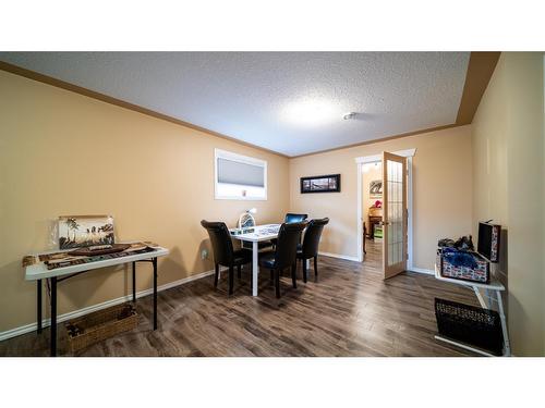 909 8 Avenue, Wainwright, AB - Indoor