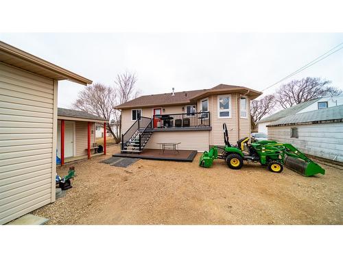 909 8 Avenue, Wainwright, AB - Outdoor With Exterior