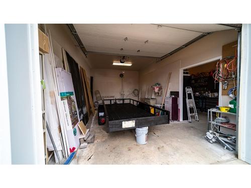 909 8 Avenue, Wainwright, AB - Indoor