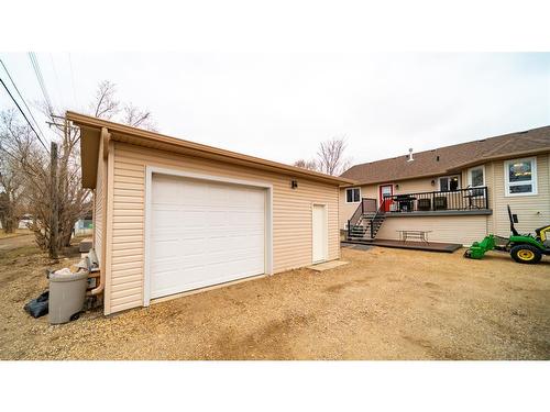 909 8 Avenue, Wainwright, AB - Outdoor With Exterior