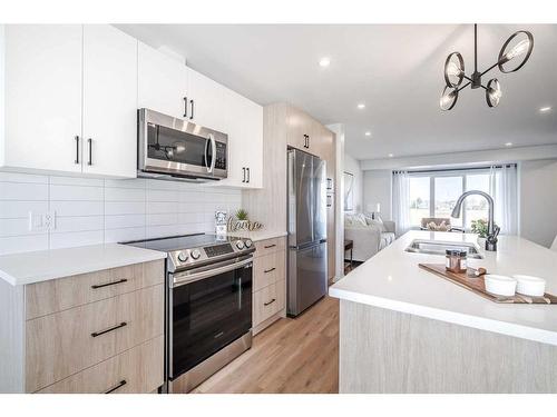 12-3616 41B Avenue, Lloydminster, SK - Indoor Photo Showing Kitchen With Upgraded Kitchen