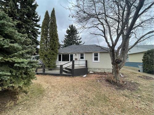 833 7 Avenue, Wainwright, AB - Outdoor