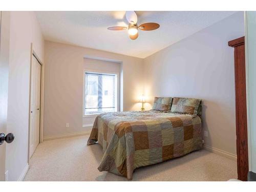1117 26 Street, Wainwright, AB - Indoor Photo Showing Bedroom