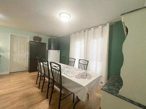 1117 7 Avenue, Wainwright, AB - Indoor Photo Showing Dining Room