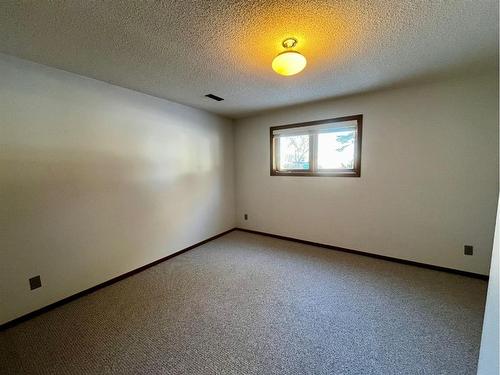 4708 50 Avenue, Dewberry, AB - Indoor Photo Showing Other Room
