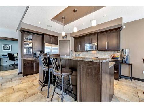1604 52B Avenue Close, Lloydminster, AB - Indoor Photo Showing Kitchen With Upgraded Kitchen