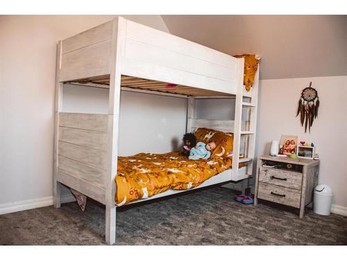 1202 2 Avenue, Wainwright, AB - Indoor Photo Showing Bedroom